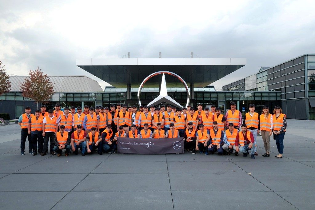 50 MERCEDES-BENZ ÇALIŞANI STUTTGART’TA