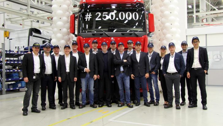 250 BİNİNCİ KAMYON İTALYA’YA GİTTİ