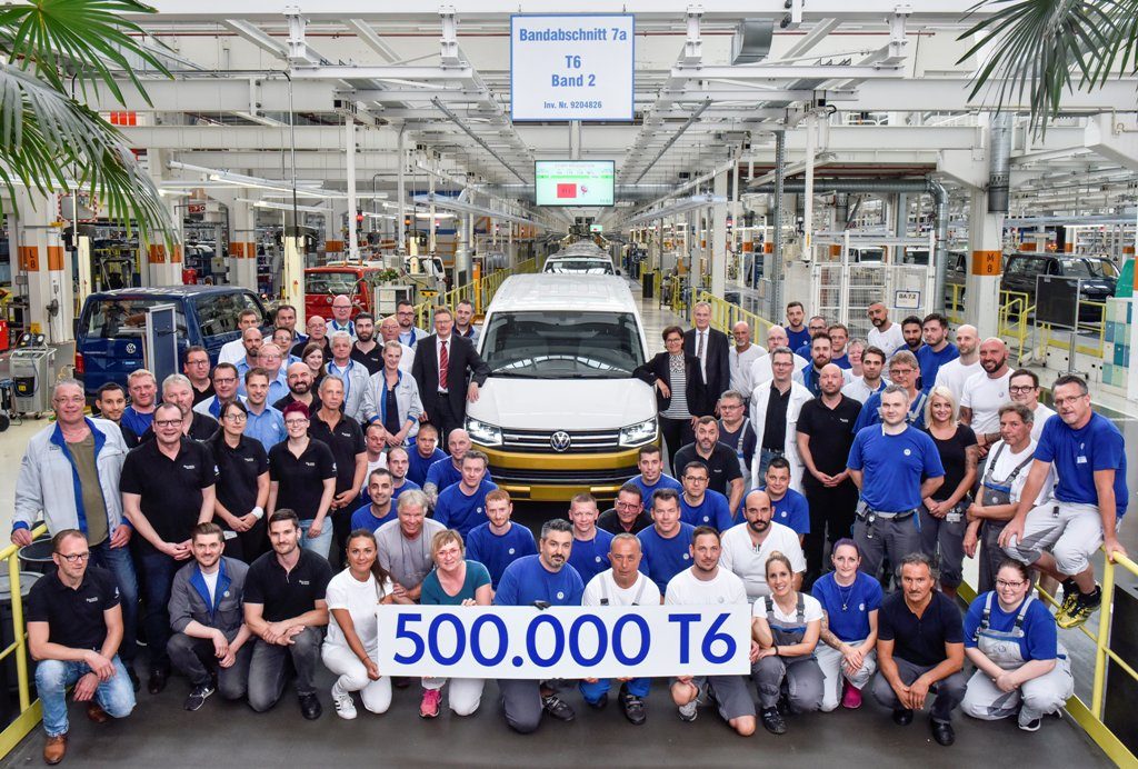 VOLKSWAGEN TİCARİ’DE KİLOMETRE TAŞI