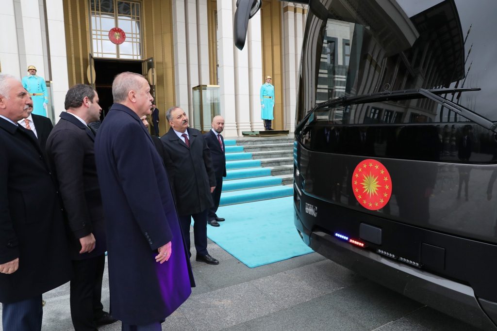 Cumhurbaşkanlığına özel zırhlı otobüs üretti