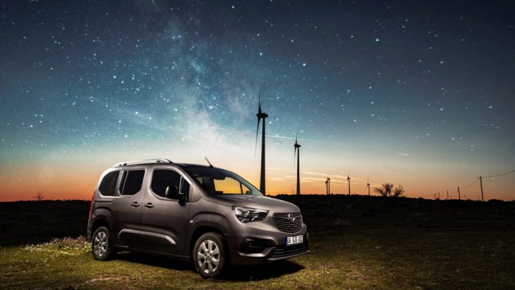 Opel Combo geri döndü