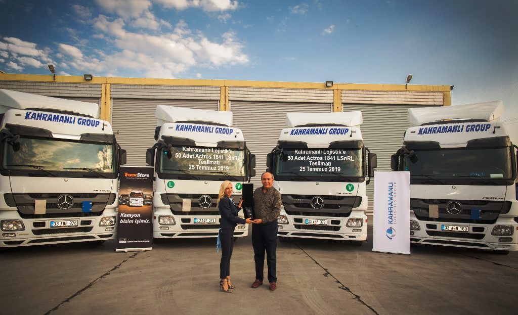 Mercedes Benz’den Truck Store güvencesiyle 50 Adet Çekici Teslimatı