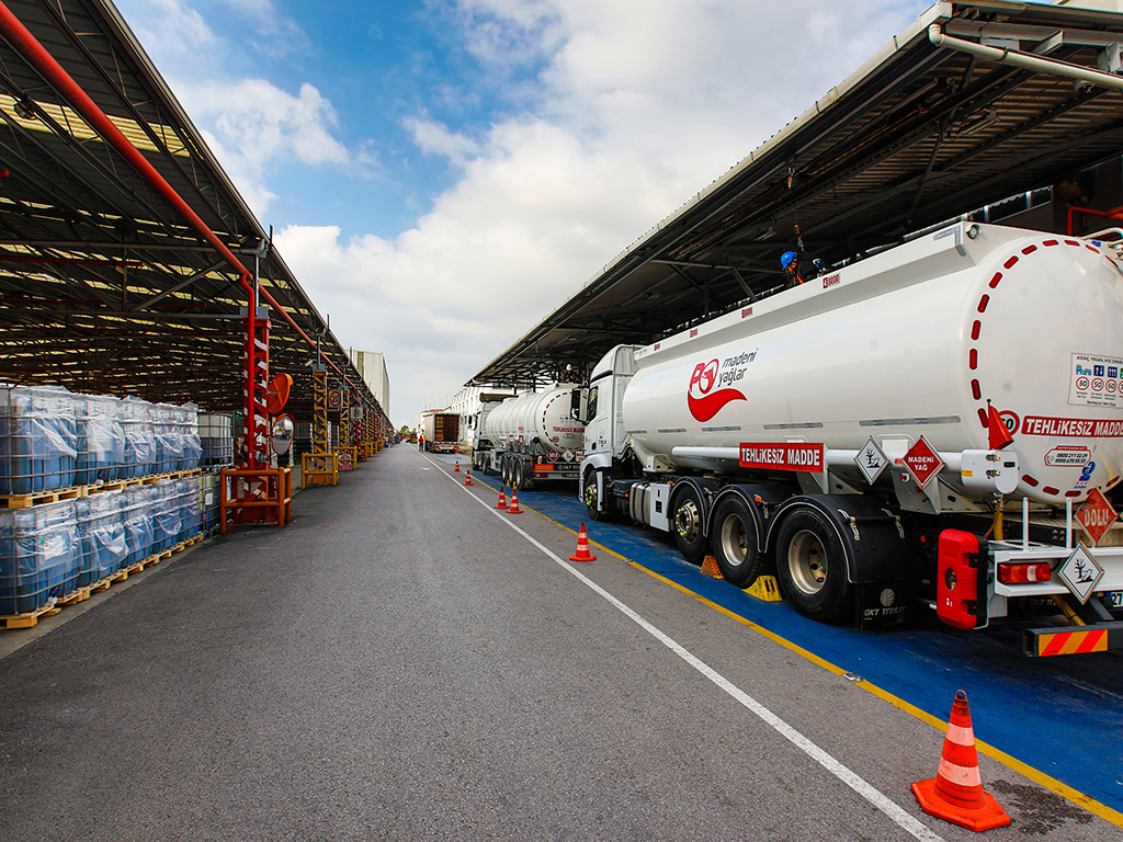 Petrol Ofisi madeni yağlar sektöre online eğitim veriyor