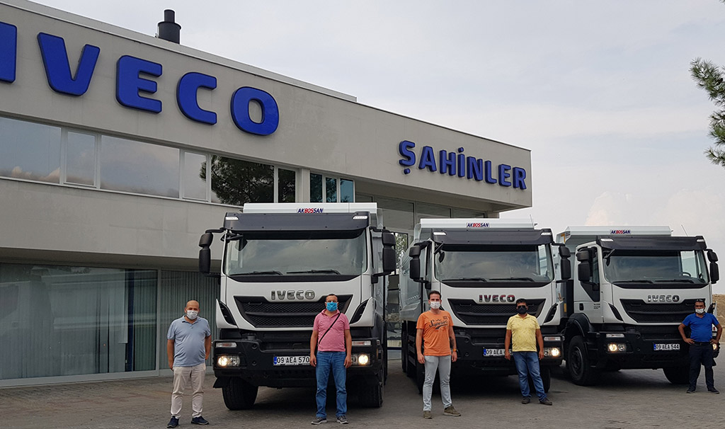 IVECO yetkili satıcısı Şahinler Otomotiv 3 adet Trakker’ı teslim etti