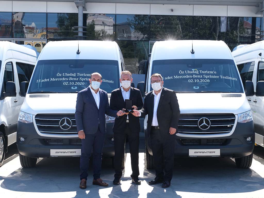 Öz Uludağ Turizm’e 15 adet Mercedes-Benz Sprinter teslimatı gerçekleştirildi