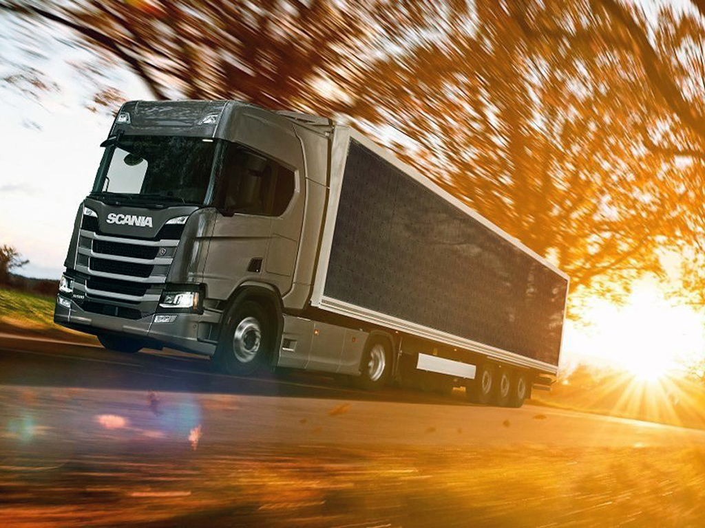 Scania hibrit kamyonu güneşten şarj edecek