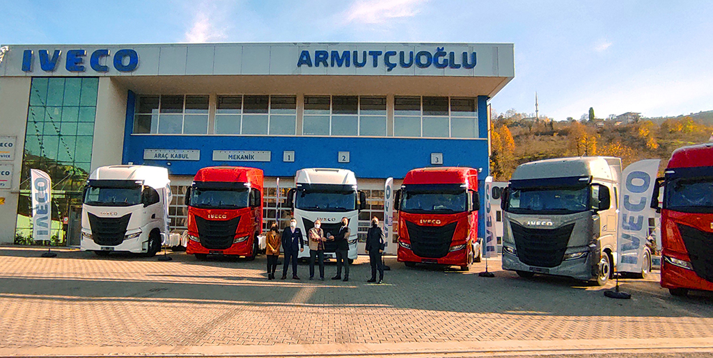 IVECO’dan Trabzon’a 8 adet S-WAY çekici