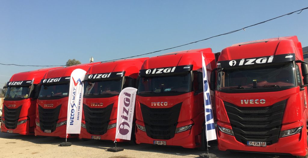 IVECO’dan  İzmir’de S-WAY Çekici Teslimatı