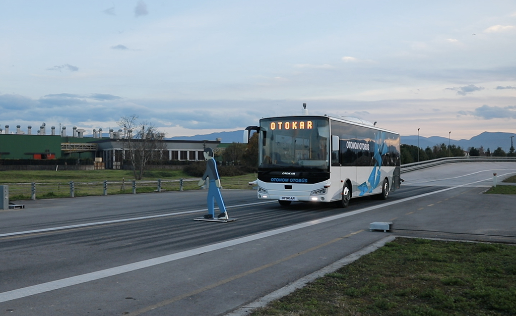 Türkiye’nin sürücüsüz otobüsü testleri başarıyla geçti