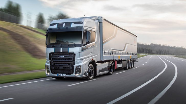 Ford Trucks, 2021’e yeni ürün ve bağlantılı araç teknolojileriyle hızlı bir giriş yaptı
