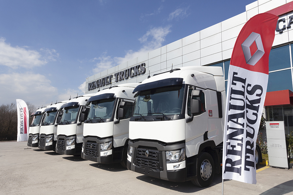 KA Trans 40 adet Renault Truks modelini daha filosuna kattı