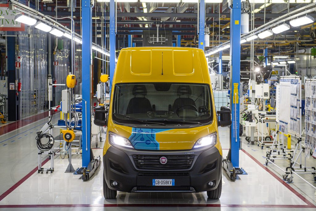 İlk 100 adet yeni elektrikli Fiat E-Ducato’yı DHL Express satın aldı