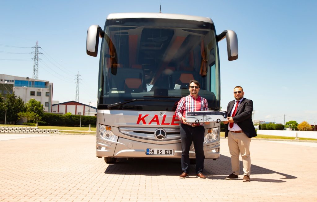 Kale Seyahat, 15 adet 2021 model Mercedes-Benz Tourismo ile filosunu güçlendirdi