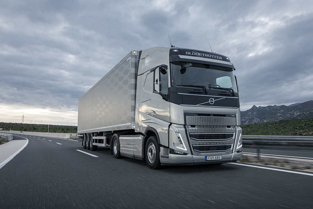 Volvo Trucks, yeni nesil kamyonu Volvo FH’in tanıtımını gerçekleştirdi