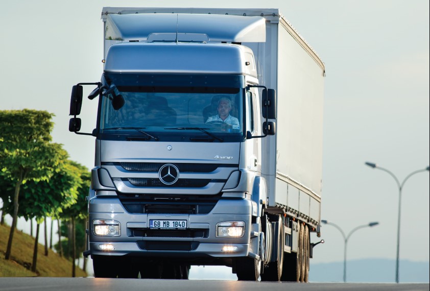 Mercedes-Benz Türk, uygun servis kampanyalarıyla kamyon müşterilerinin yanında