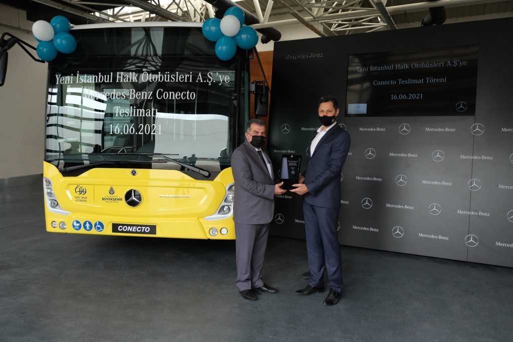 Yeni İstanbul Halk Otobüsleri A.Ş.’ye 10 adet Mercedes-Benz Conecto Solo teslimatı gerçekleştirildi