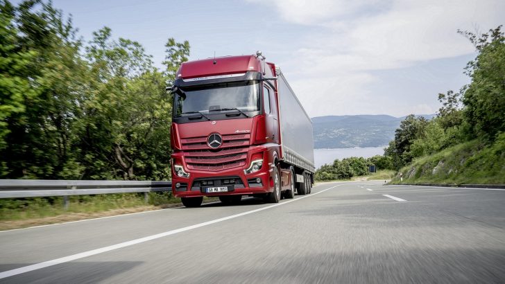 Mercedes-Benz’den kamyon modellerinde Ağustos ayına özel fırsatlar