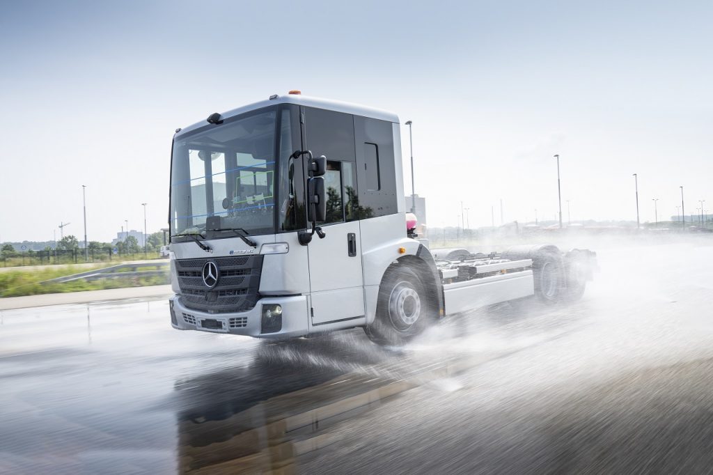 Mercedes-Benz tamamen elektrikli araç çalışmaları devam ediyor