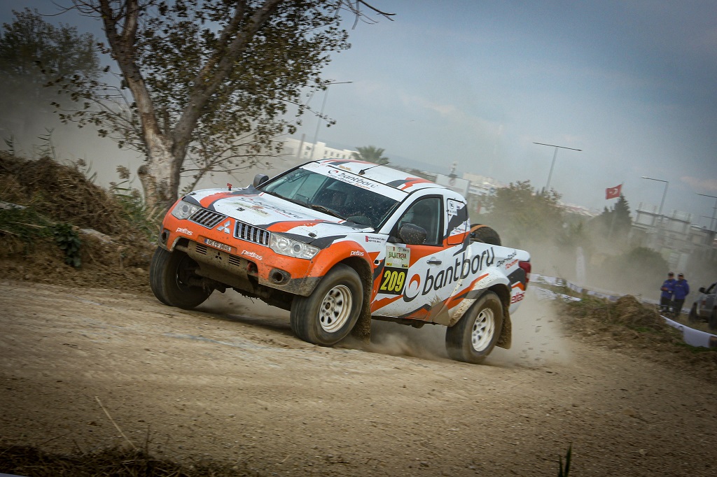 BANTBORU OFF-ROAD TEAM, ULUSLARARASI BAJA TROIA TÜRKİYE YARIŞINI SINIFINDA 2. SIRADA BİTİRDİ