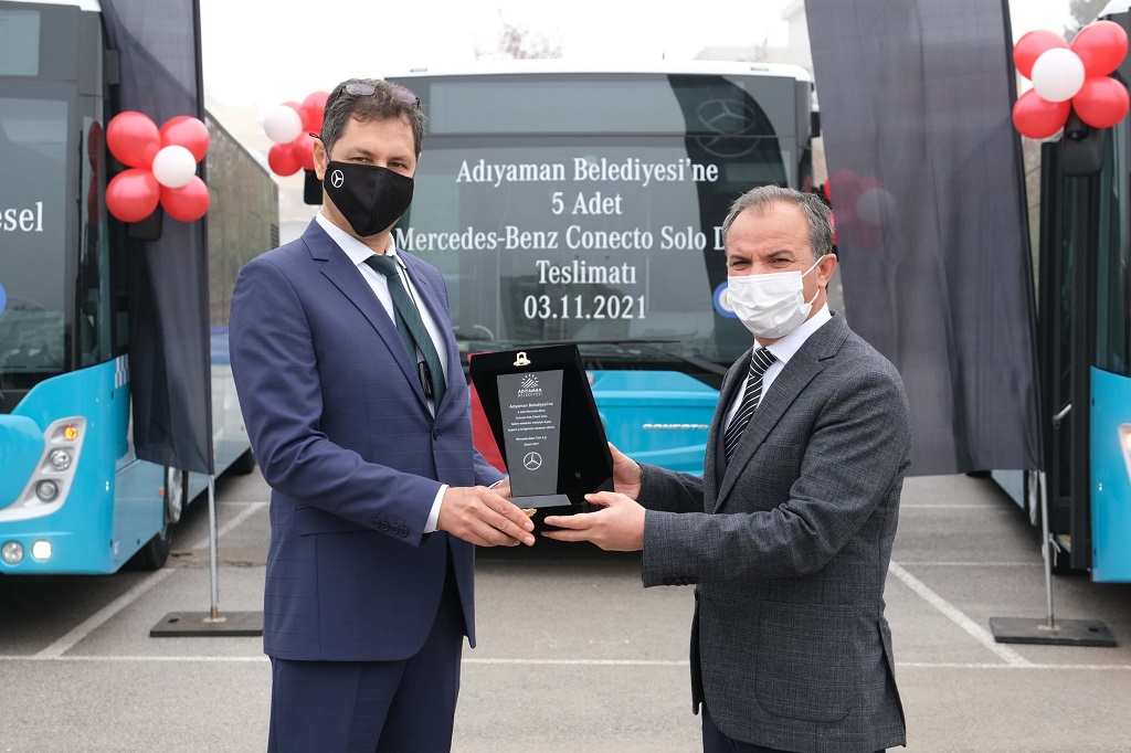 Adıyaman Belediyesi’ne5 adet Mercedes-Benz Conecto Solo teslimatı gerçekleştirildi.