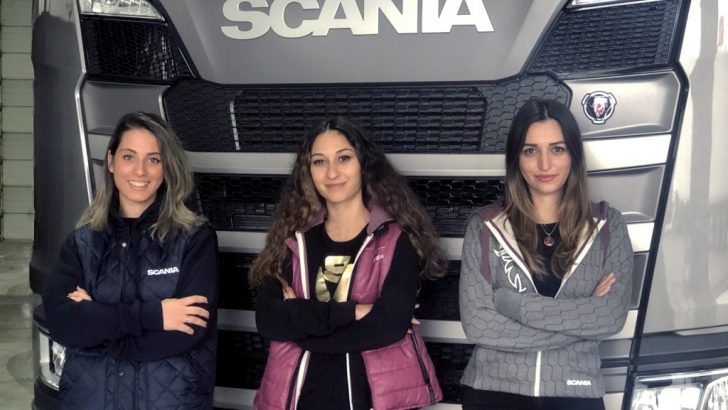Scania Servislerine Kadın Eli Değiyor