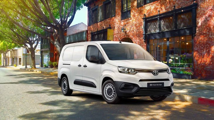 Toyota’dan Hafif Ticari Segmentine Yeni Oyuncu: Proace City Cargo