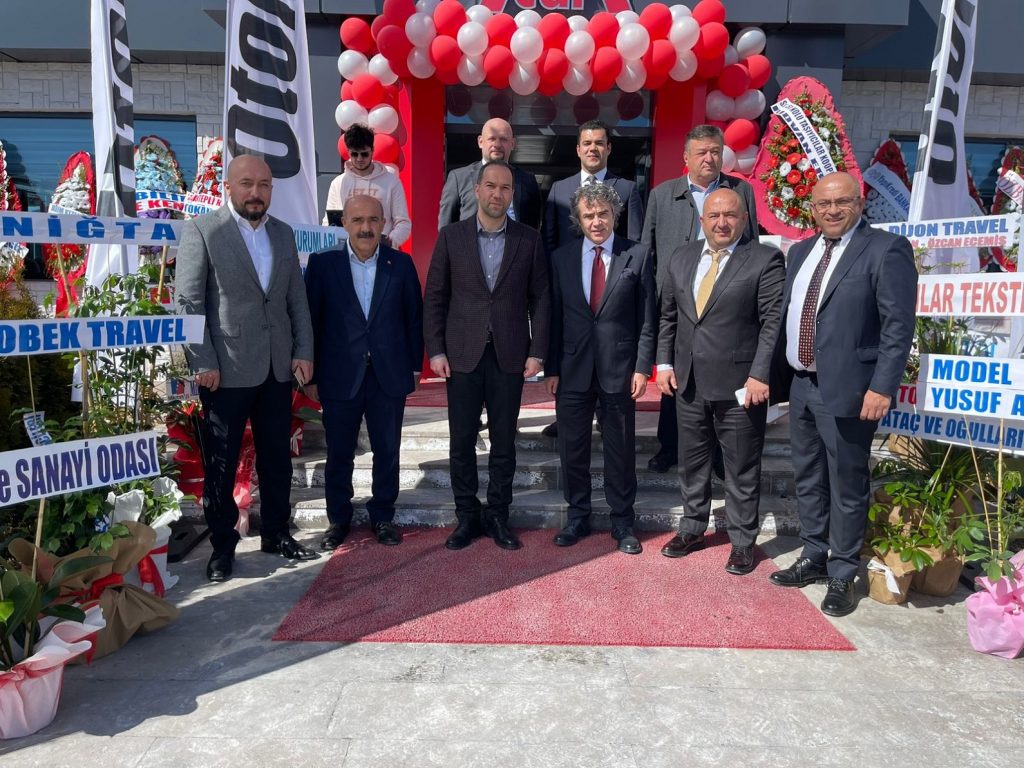 Otokar’ın Yeni Bayisi ACR Otomotiv İlk Satışını Gerçekleştirdi