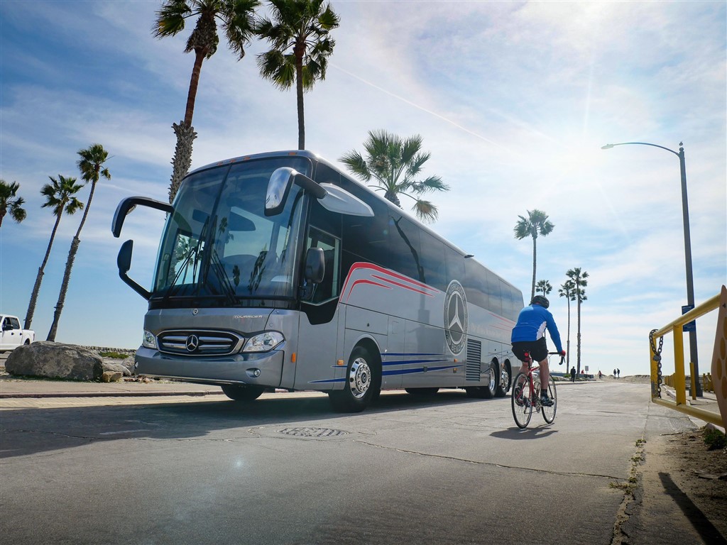 Türkiye’de üretilen Mercedes-Benz Tourrider ilk büyük siparişini aldı