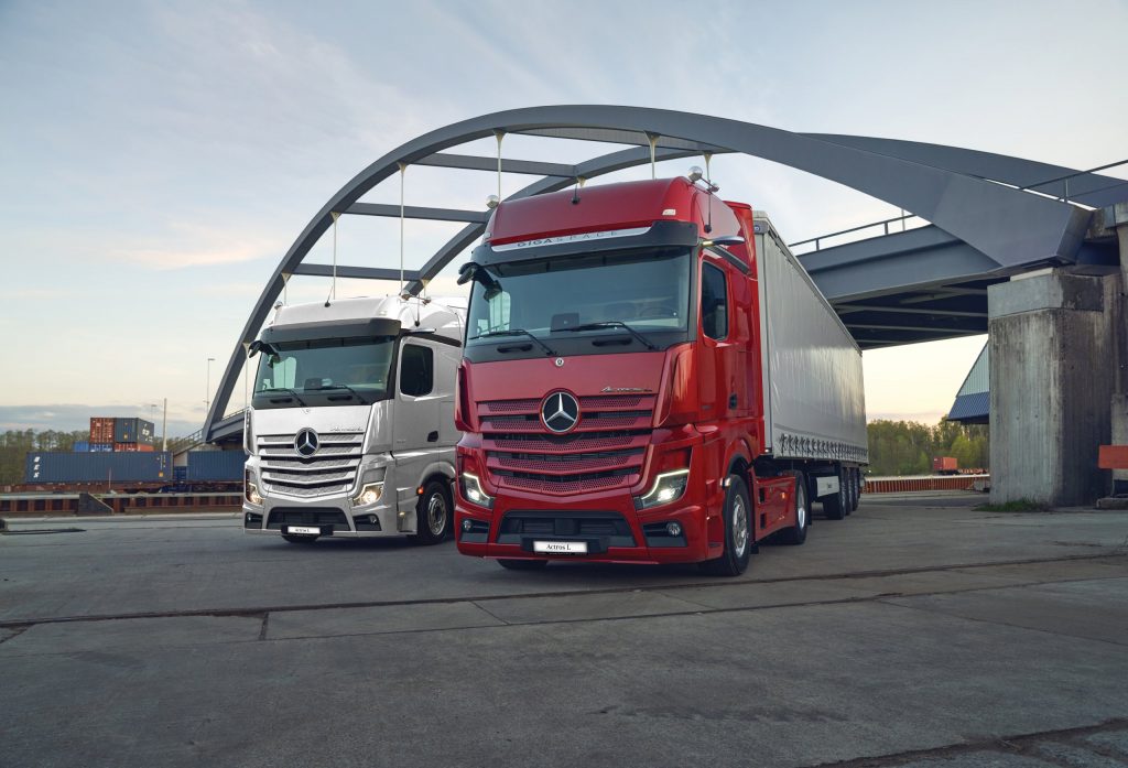 Aksaray’da üretilen Mercedes-Benz Türk imzalı kamyonlar Avrupa ülkelerine ihraç ediliyor