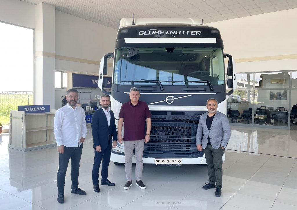 Mertcan Taşımacılık filosunu yeni Volvo FM 460 çekici ile güçlendirdi