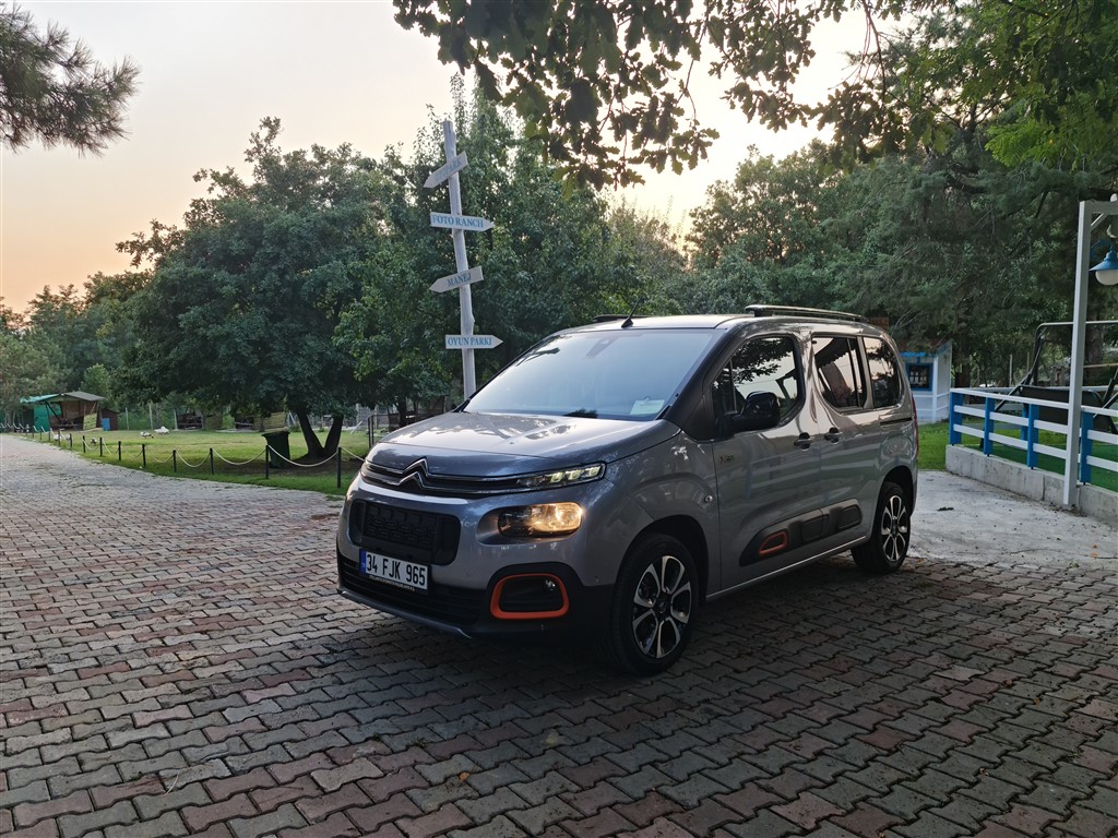 Ticarinin Yakışıklı İsmi: Citroen Berlingo