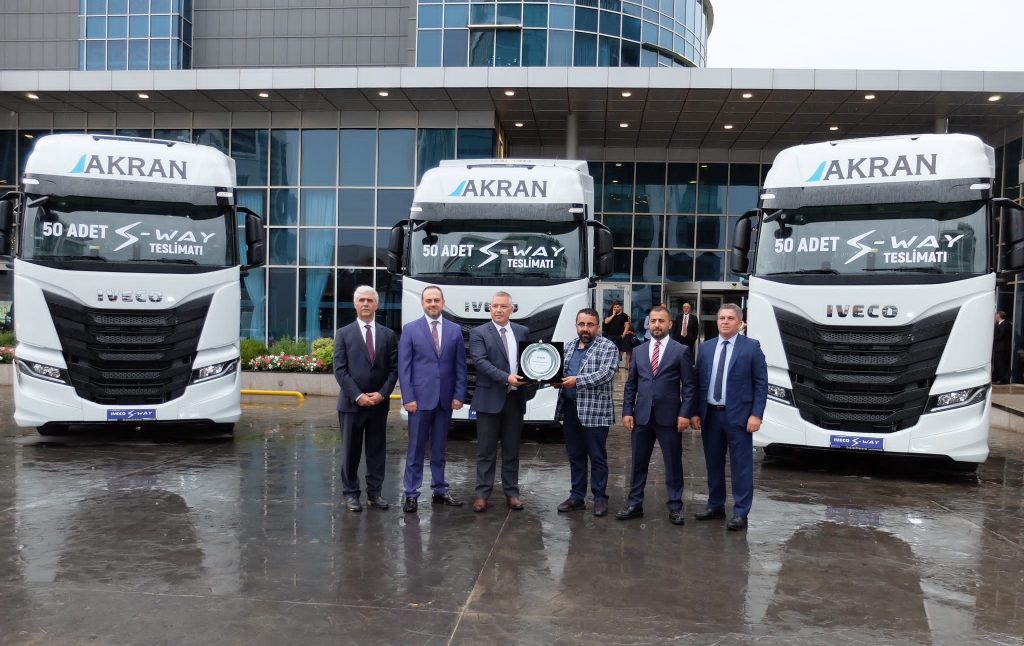 IVECO’dan AKRAN’a 50 adet S WAY çekici