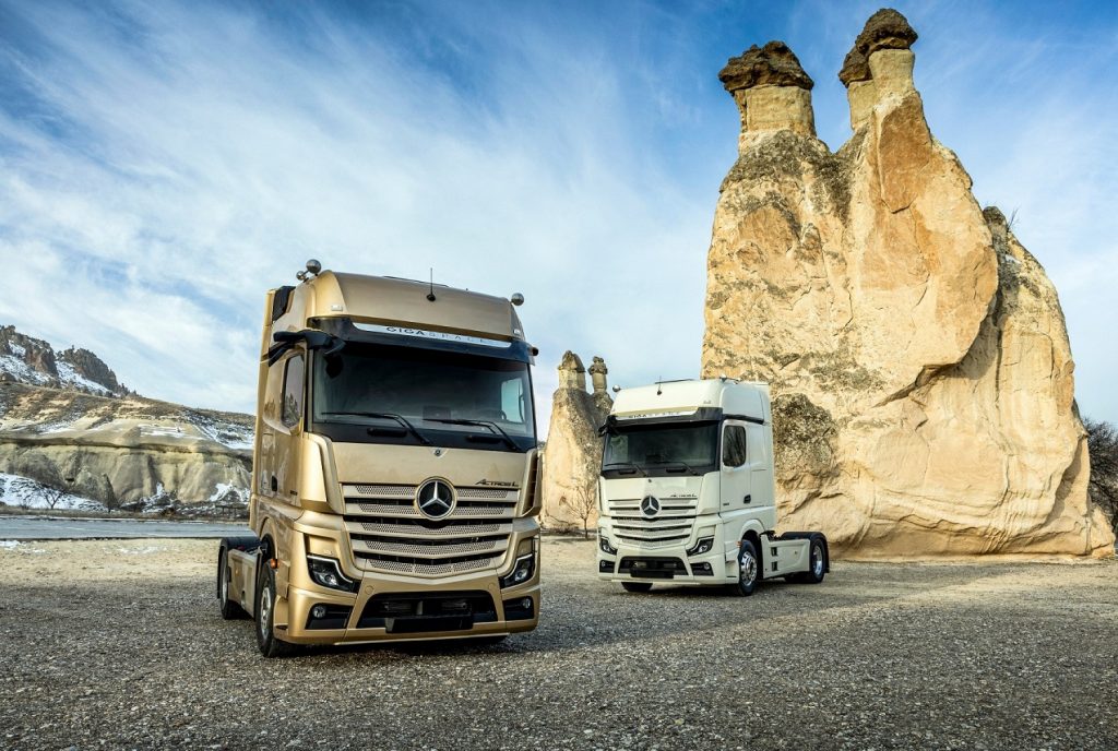 Mercedes-Benz Kamyon Finansman’dan otobüs ve kamyon modelleri için Kasım ayına özel fırsatlar