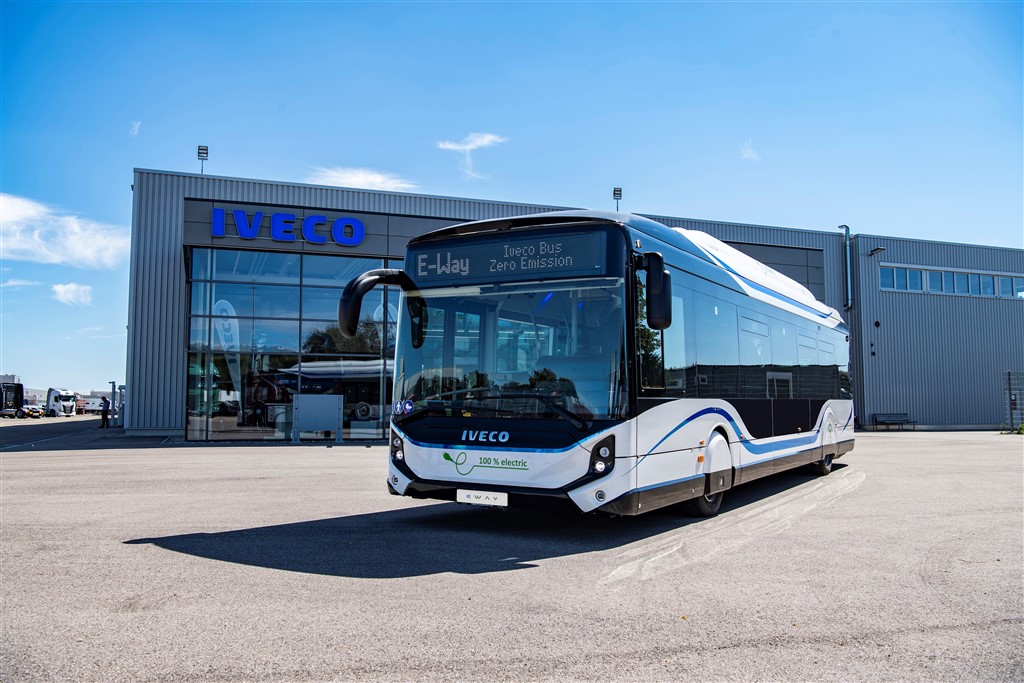 IVECO BUS İtalya’da büyük bir başarıya imza attı: Busitalia’ya 150 adet elektrikli şehir otobüsü “E-WAY”