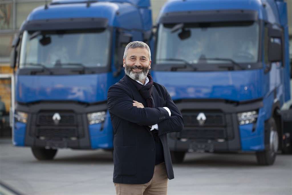 KOÇASLANLAR, “ÇEYREK ASIRDIR” RENAULT TRUCKS İLE BİRLİKTE BAŞARIYA KOŞUYOR