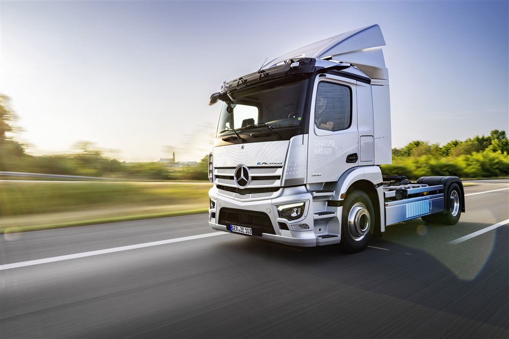 Mercedes-Benz eActros300 Türkiye’de test edilecek