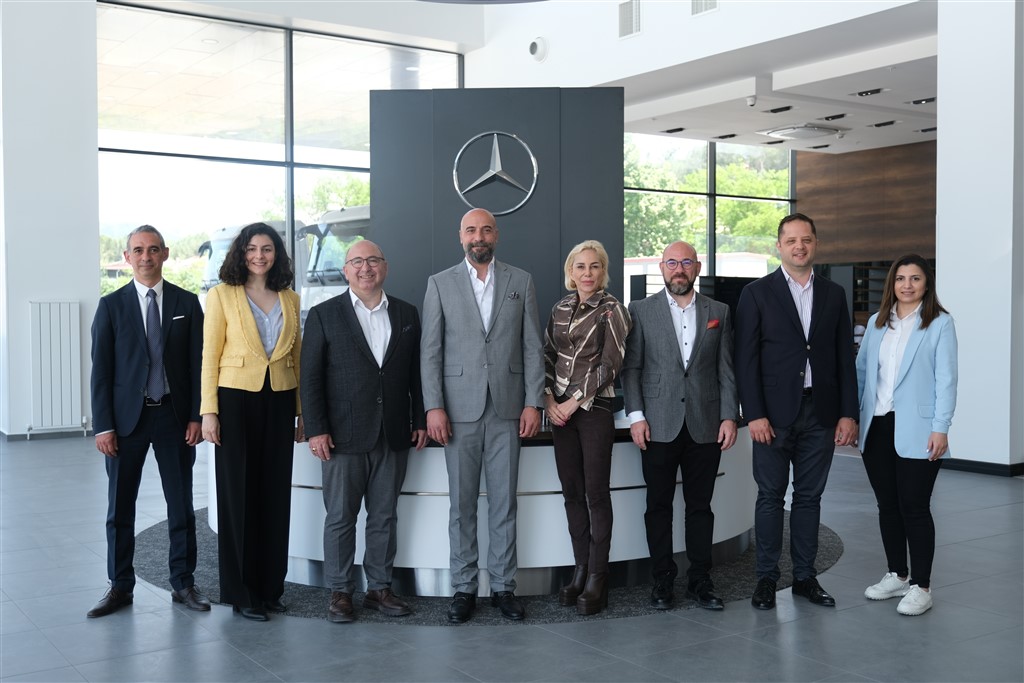 Mercedes-Benz Türk’ün yeni yetkili servisi Bursa Odabaşı açıldı