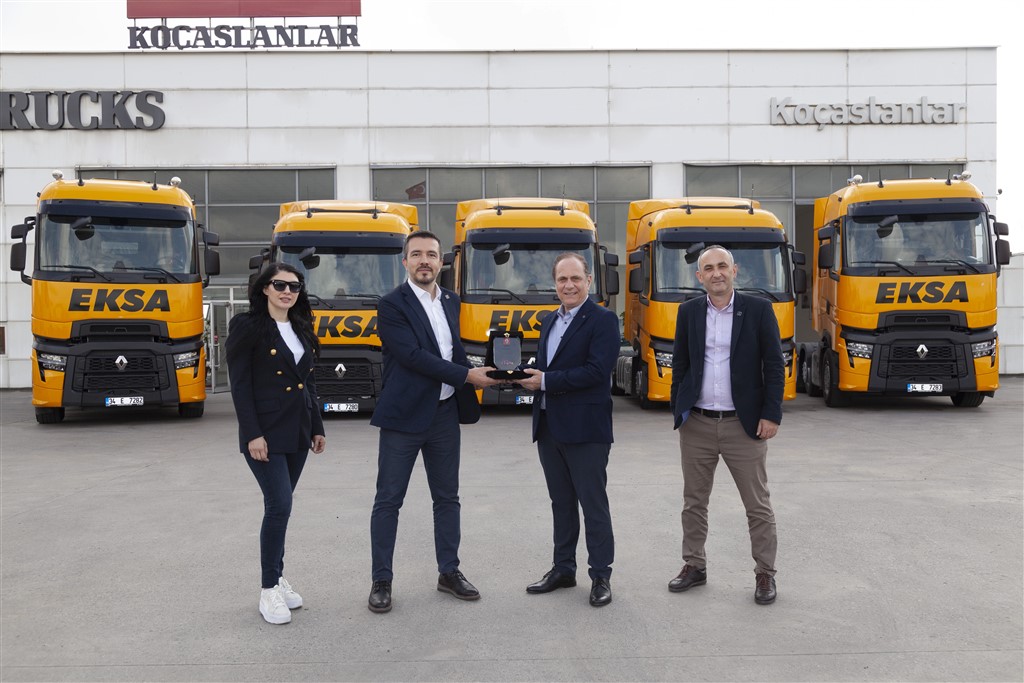 EKSA’nın yeni sarı çekicileri, yine Renault Trucks EVO serisi