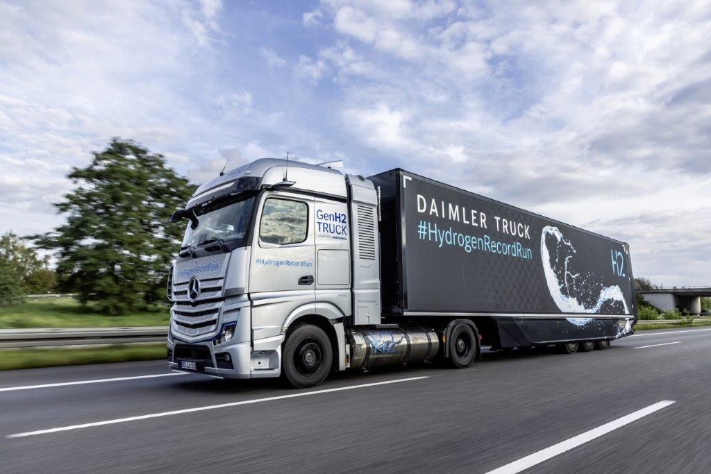 Mercedes-Benz GenH2 kamyon, sıvı hidrojen yakıtıyla tek dolumla 1000 kilometre rekorunu kırdı