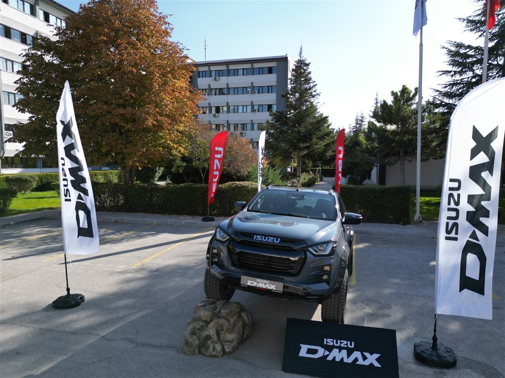 Anadolu Isuzu’dan Konya MEDAŞ’a 107 adet D-Max 4×4 pick-up teslimatı