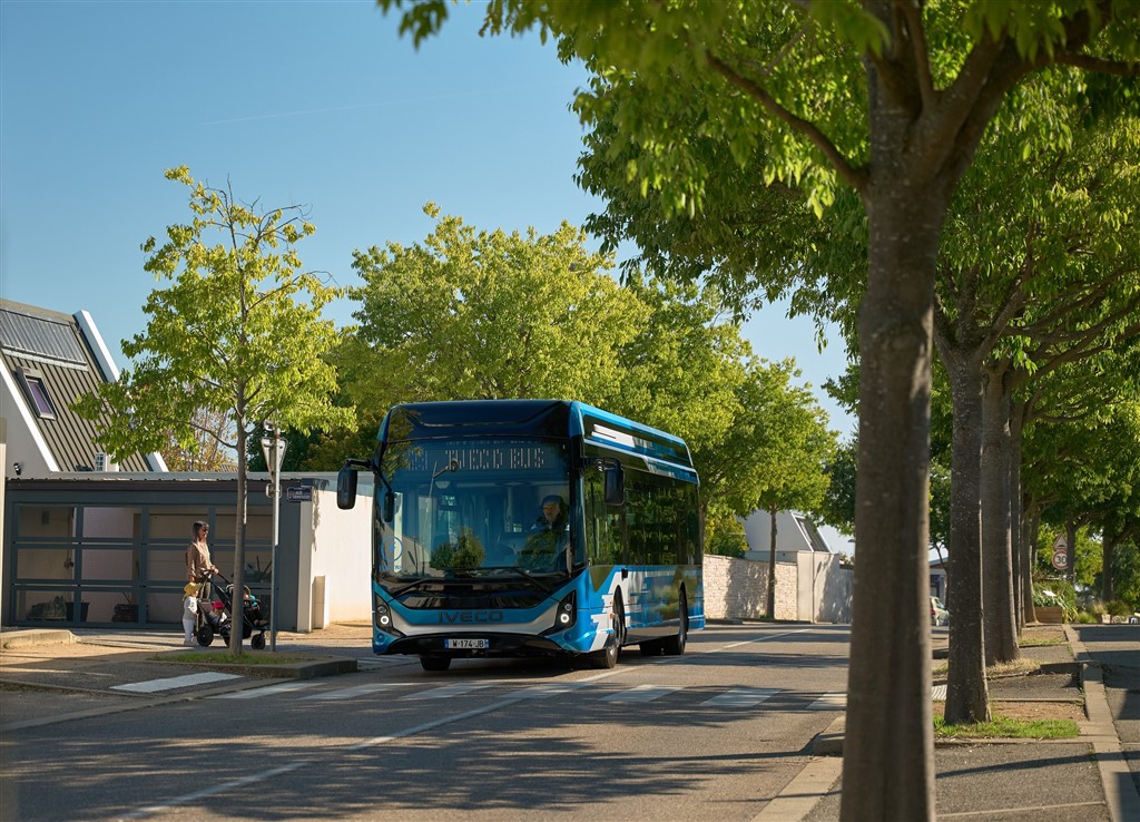 Milano, elektrikli mobiliteye geçiş için IVECO BUS’ı seçti