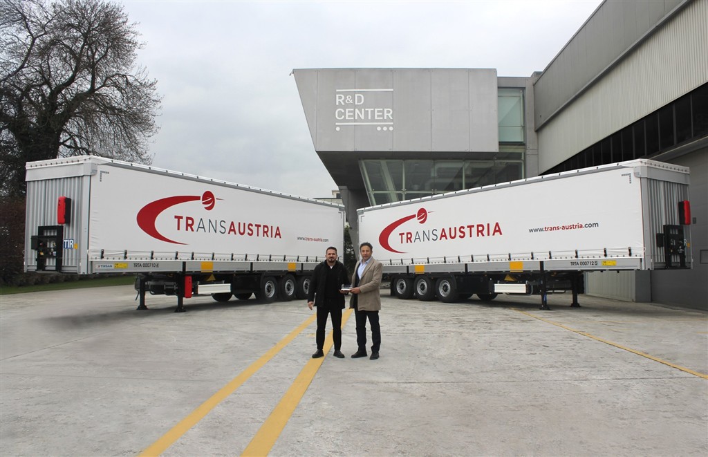 TRANS-AVUSTURYA’YA TREN YÜKLEMELİ 20 ADET TIRSAN