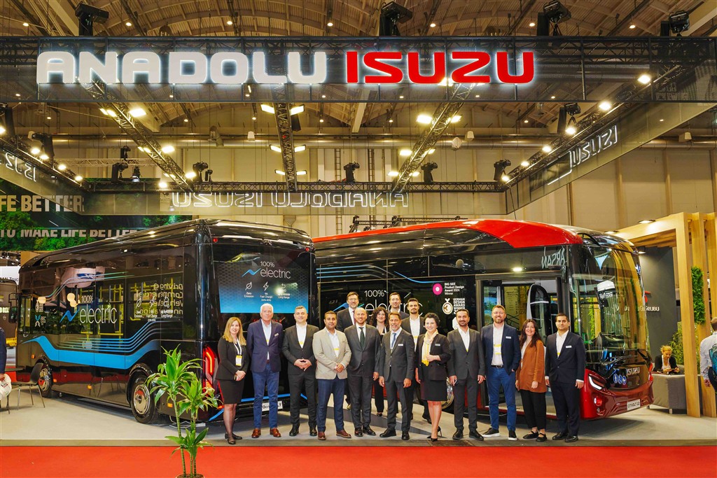 Anadolu Isuzu, UITP Zirvesi’nde %100 elektrikli Citivolt 12 ve NovoCiti VOLT modellerini sergiledi