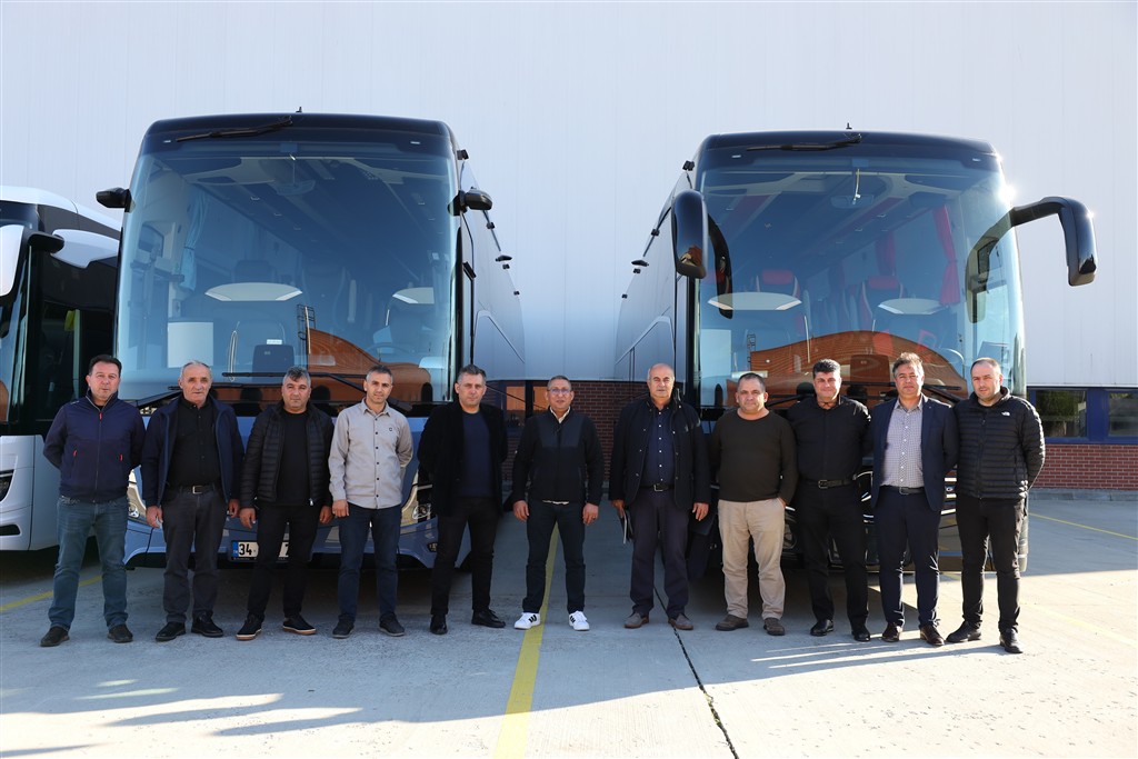 Mercedes-Benz Türk, Eğitmen Kaptanlarla Bir Araya Geldi