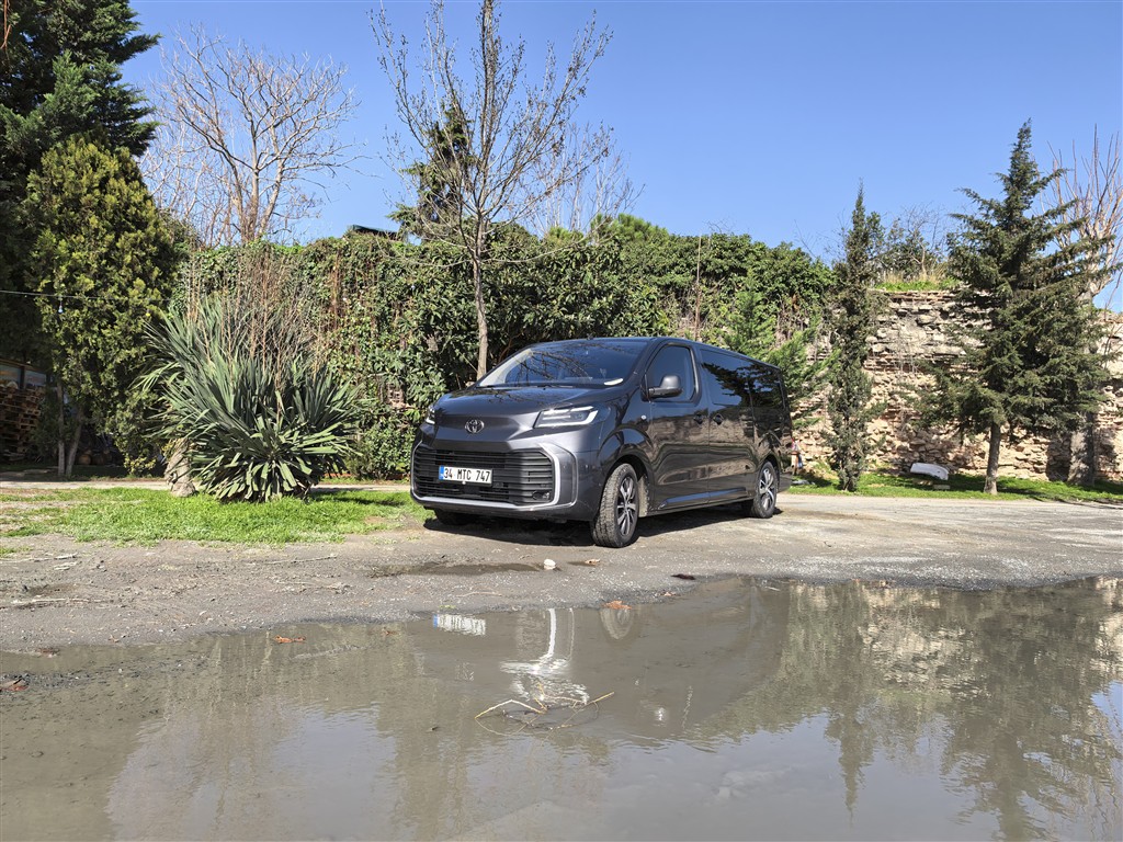 Aile Boyu Konfor, Ticari Dayanıklılık: Toyota Proace Verso Testi