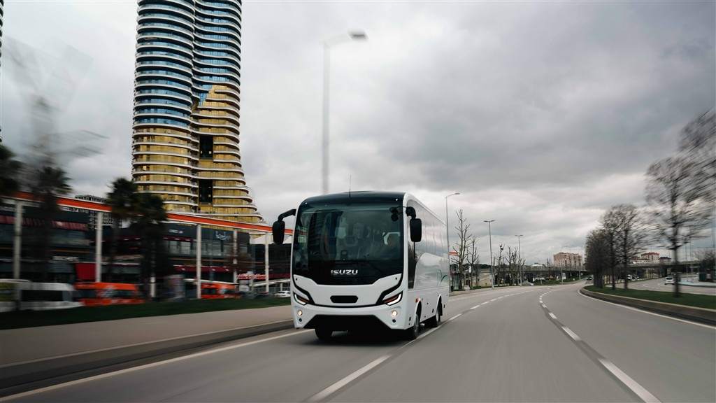 Anadolu Isuzu Yenilenen NovoLux ile Turizm Taşımacılığında Standartları Yükseltti