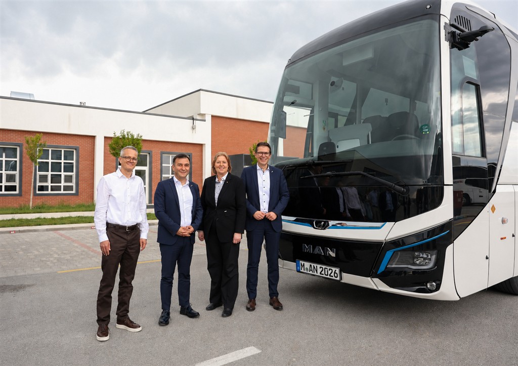 Almanya Federal Çalışma ve Sosyal İşler Bakanı,MAN Türkiye’nin Ankara Tesisini Ziyaret Edip eCoach ile Test Sürüşü Yaptı