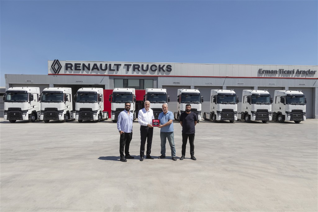 Onaylar Ekspress’in filosundaki Renault Trucks oranı, yüzde 50’ye ulaştı